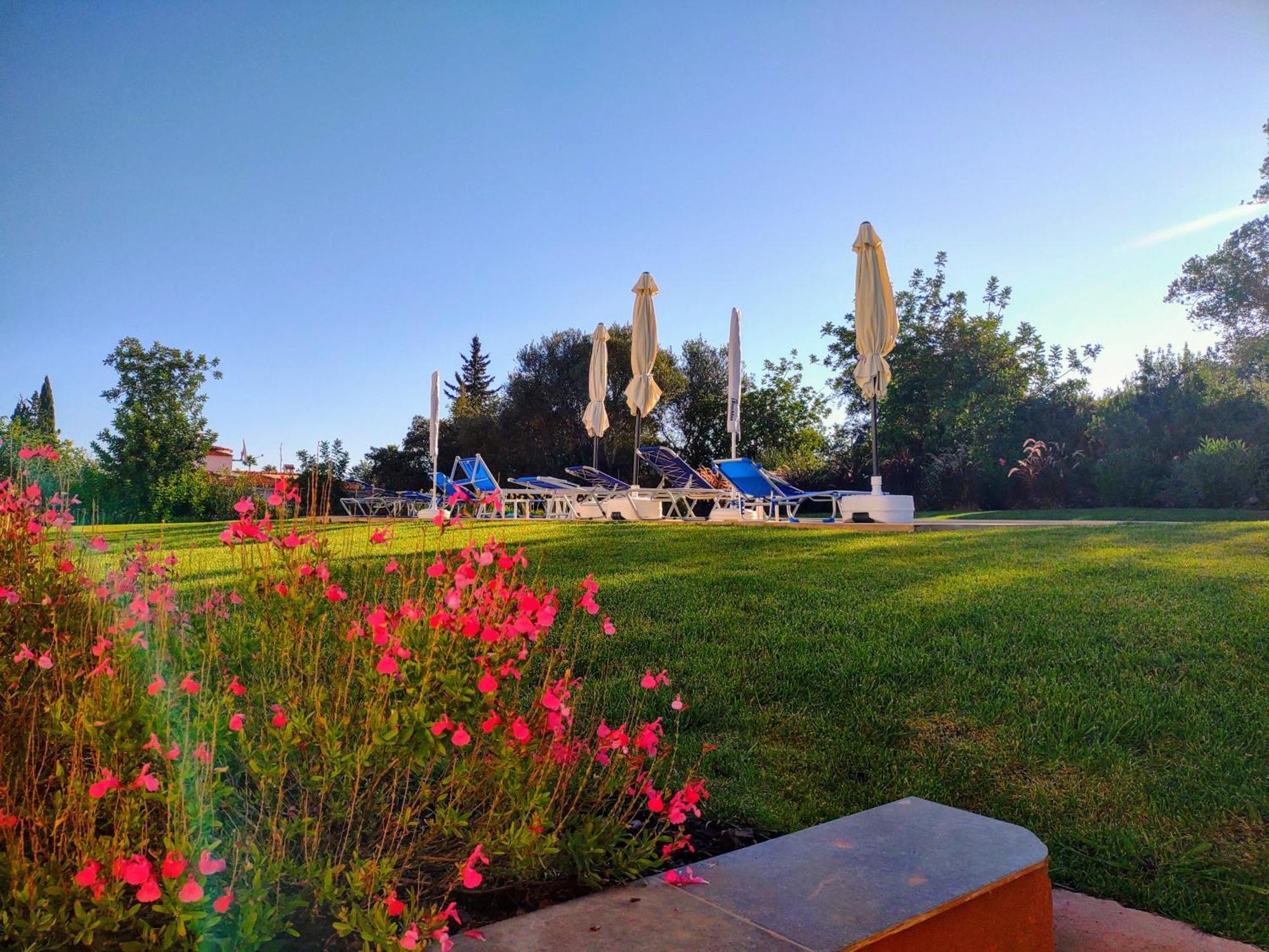 Suites Sunny Hill Moncarapacho Bagian luar foto